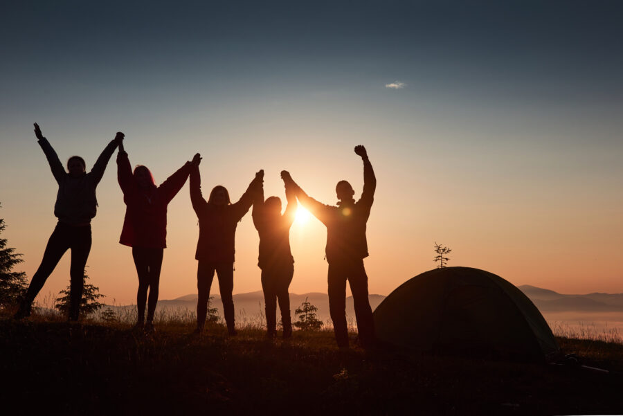 friends hanging out symbolizing importance of friendship